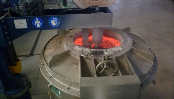 그래피트 로터 재료 알루미늄 탈가스 기계 600kg 용량 및 220V / 380V 전원 공급
