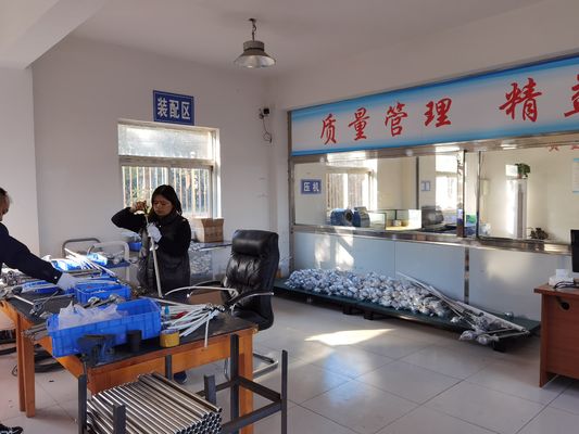 시벡 전압 측정 및 불분명한 금속 접합 장치와 함께 열쌍 온도 센서