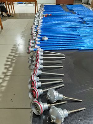 시벡 전압 측정 및 불분명한 금속 접합 장치와 함께 열쌍 온도 센서