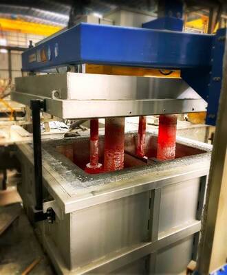 고순도 질소 가스 알루미늄 정제를 위한 가변 탈기 속도 및 흑연 로터 샤프트를 갖춘 로터리 플럭스 인젝터