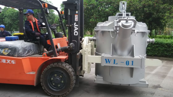 쏟아지는 입술을 가진 3000KG 50C 녹은 알루미늄 이동 국자