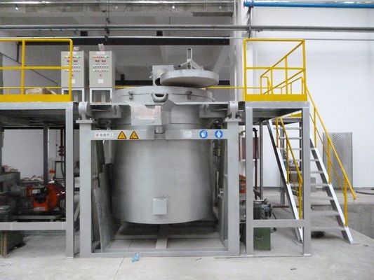 알루미늄 용해로 기계를 들고 있는 LPG 900C는 높은 활용도를 주조 죽습니다